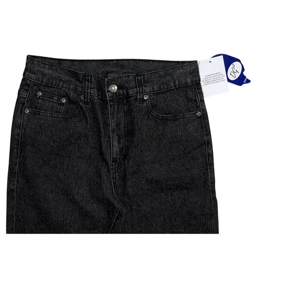 NEW DG2 Diane Gilman Denim Jeans Size 4 Tall Black Stretch Straight Leg NWT - Picture 2 of 7